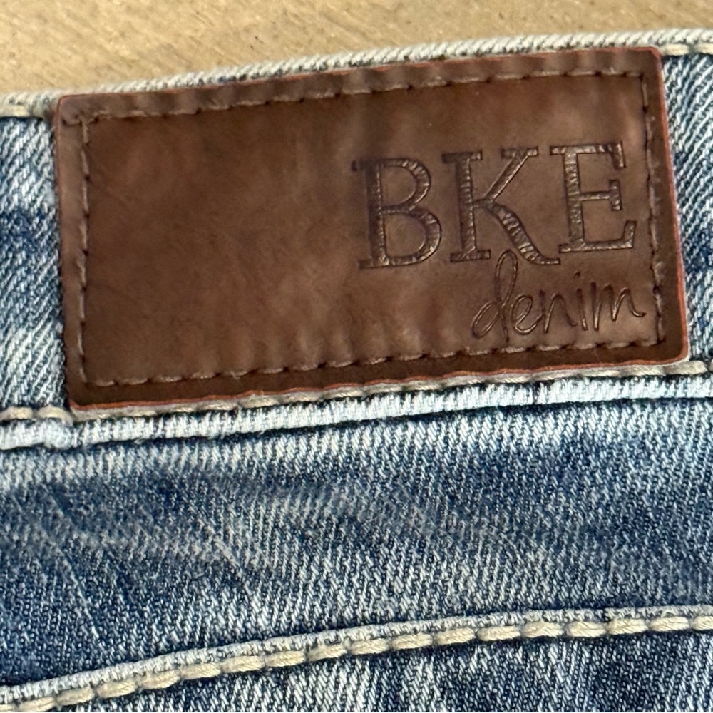 BKE Blue Straight Leg Jeans with Distressed Look - Picture 10 of 11